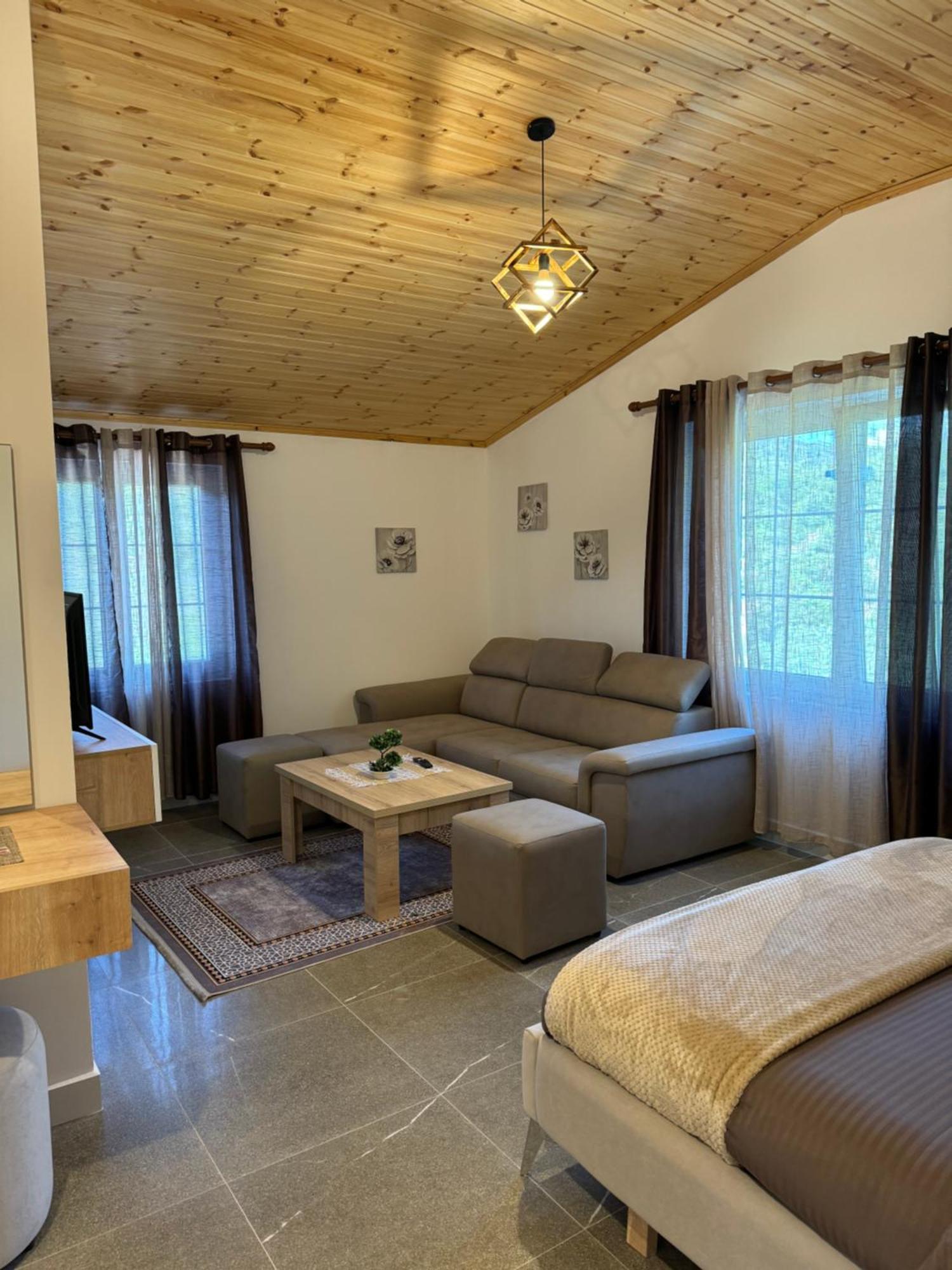 Qyteza Guest House & Camping Szkodra Zewnętrze zdjęcie