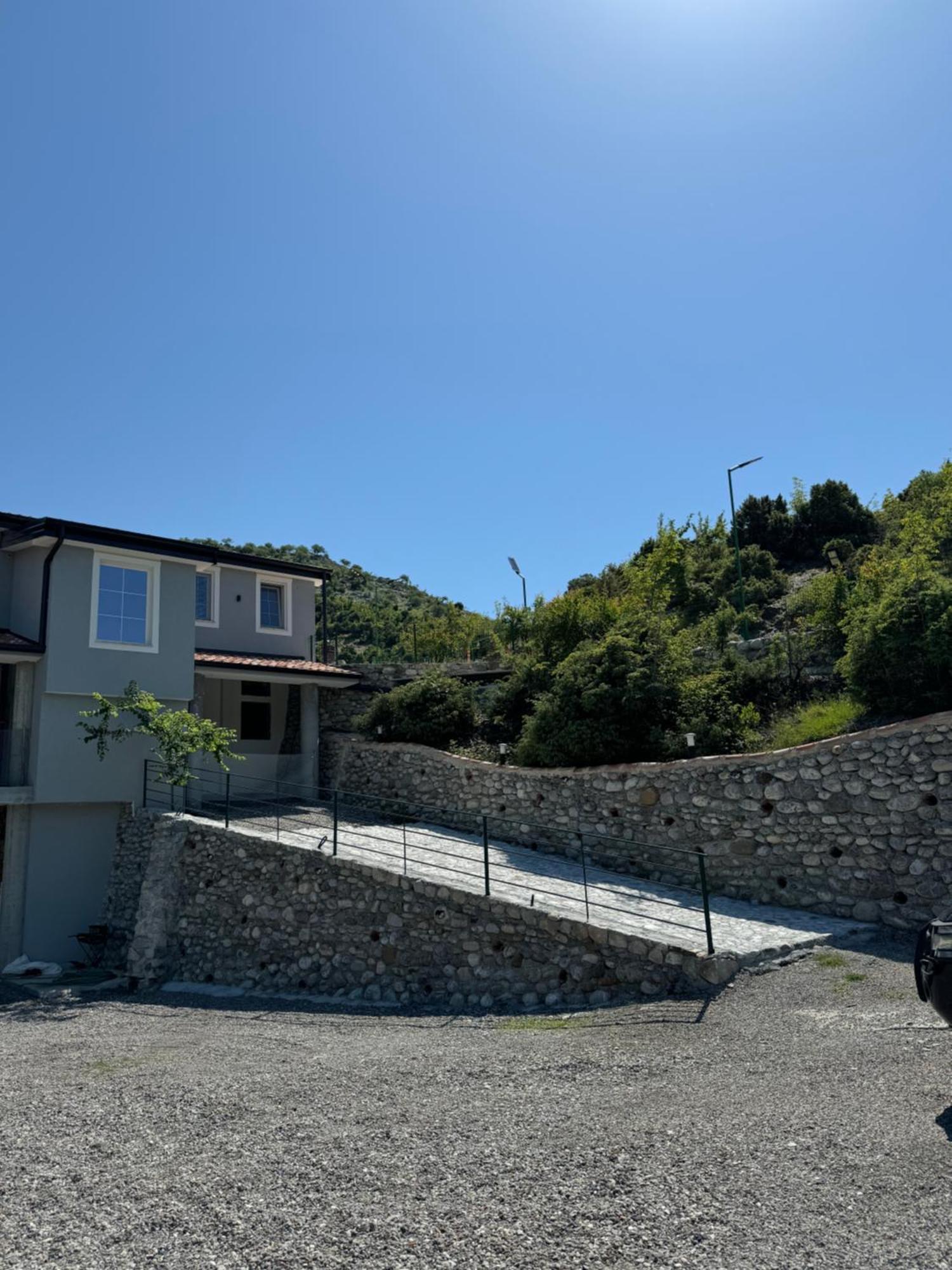 Qyteza Guest House & Camping Szkodra Zewnętrze zdjęcie